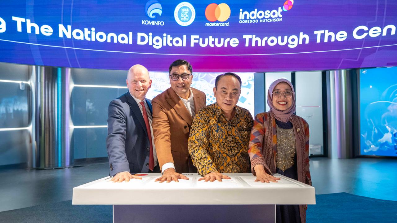 Indosat Dan Mastercard Resmikan Pusat Keunggulan Keamanan Siber Di