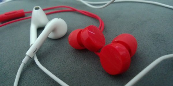 earphones-1