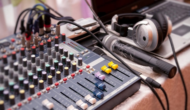 musicdirector_shutterstock_112428941