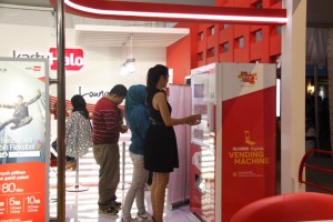 Telkomsel Luncurkan Vending Machine, Permudah Pengiklan 