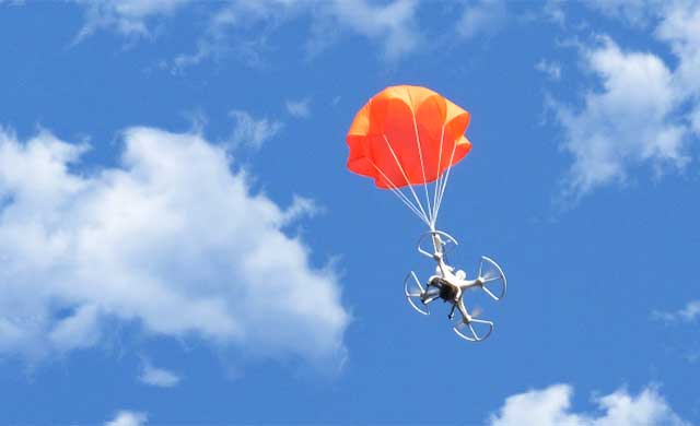 SmartChutes Adalah Sistem Parasut Otomatis untuk Drone Anda