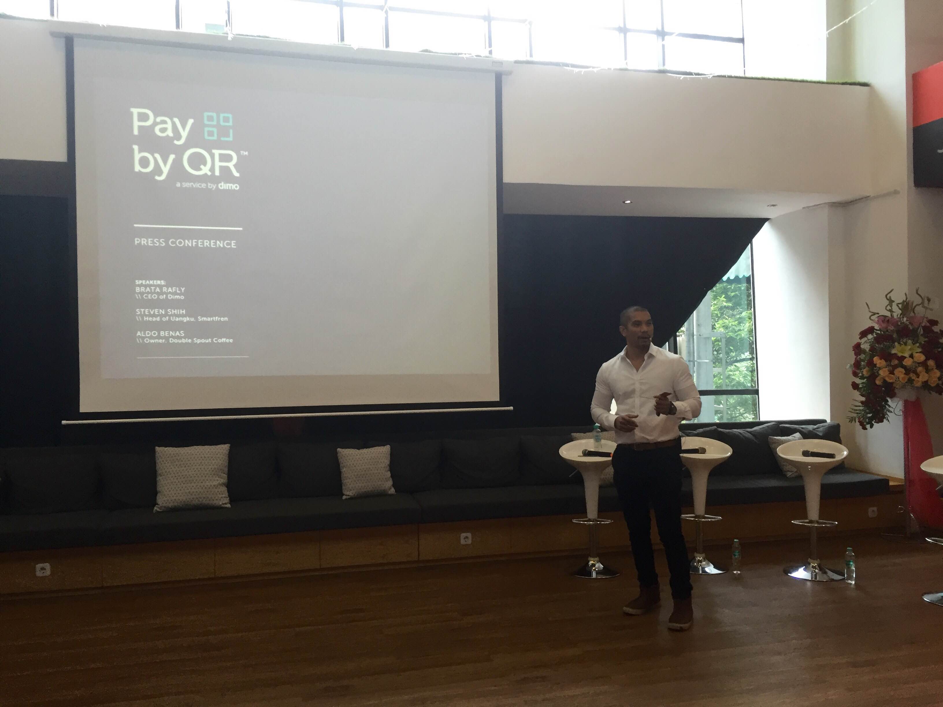 CEO Dimo Brata Rafly menjelaskan tentang Pay by QR / DailySocial
