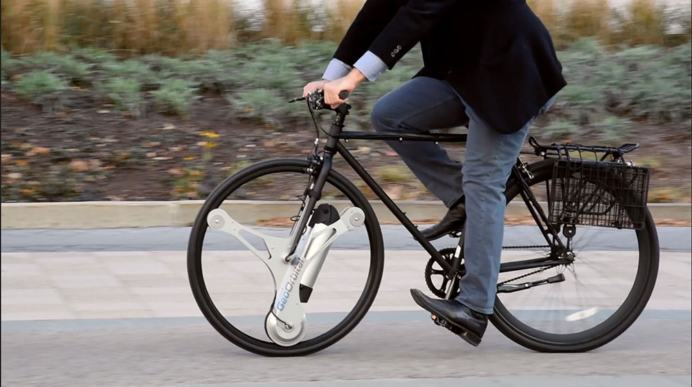 Pasangkan Roda Ini, Sepeda Anda Otomatis Jadi Sepeda ...