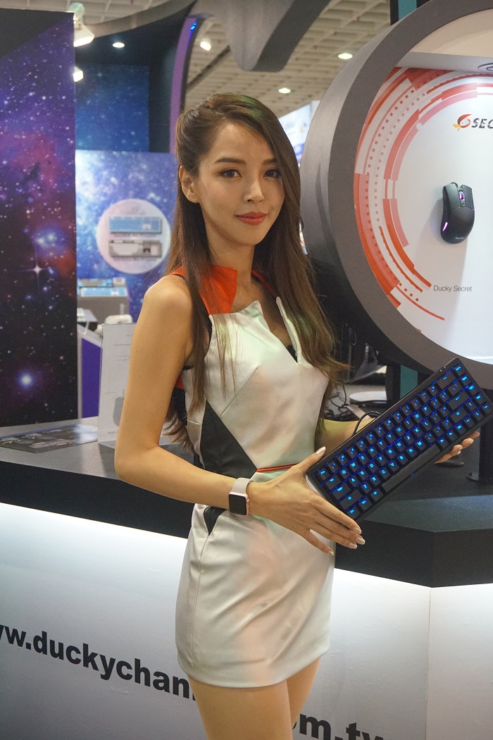 Computex 2016 Booth Babes 25.