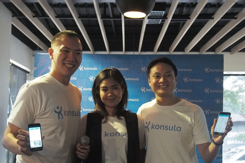 Fitur e-Store Konsula memilki kemiripan dengan layanan Groupon, yaitu menawarkan voucher ddan diskon / DailySocial