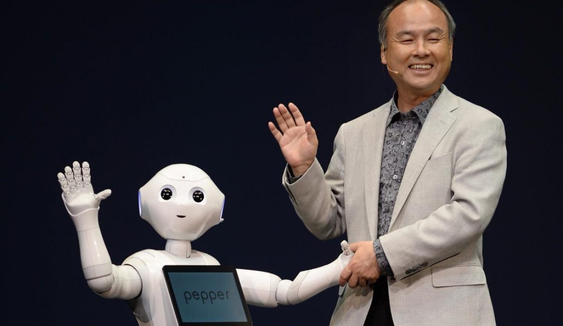 Masayoshi Son dan robot buatan Softbank Group, Pepper