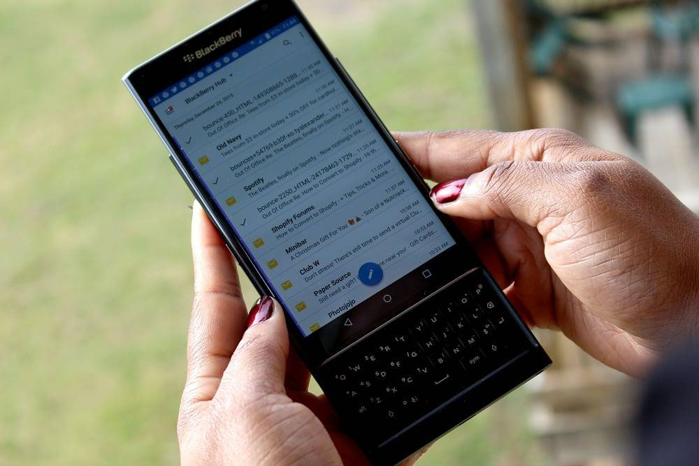 Mendongkrak kembali brand premium BlackBerry di pangsa pasar lokal / BlackBerry