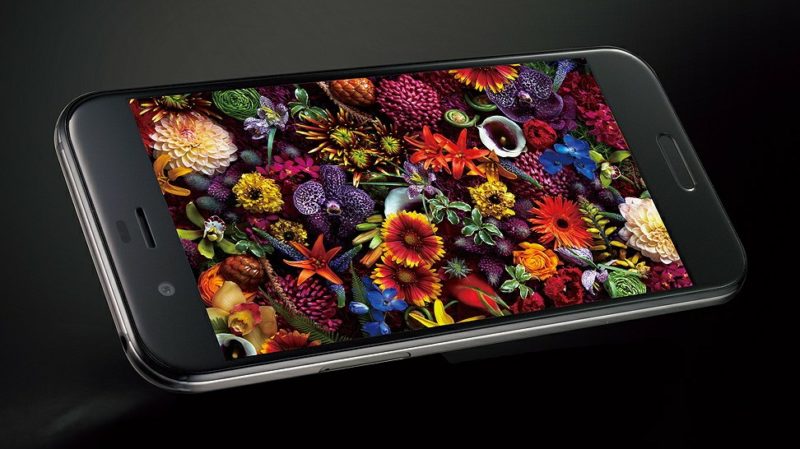 Aquos R, Smartphone Papan Atas Terbaru dari Sharp