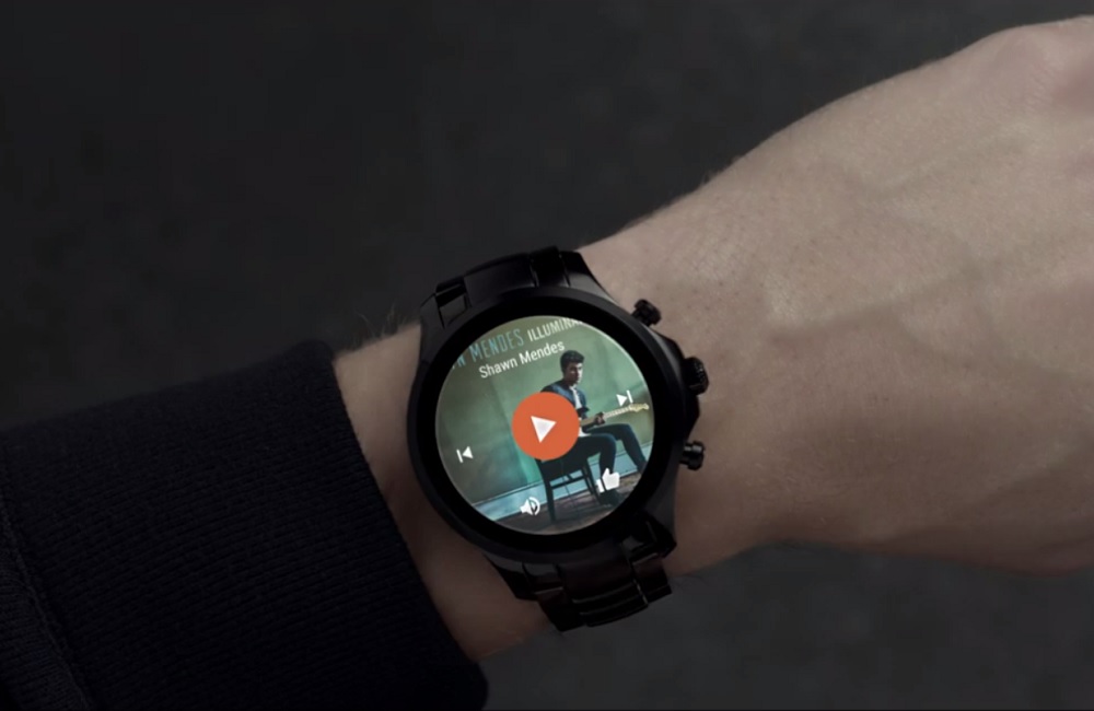 Smartwatch Baru Armani Sajikan Layar Sentuh dan Segala Kecanggihan Android Wear