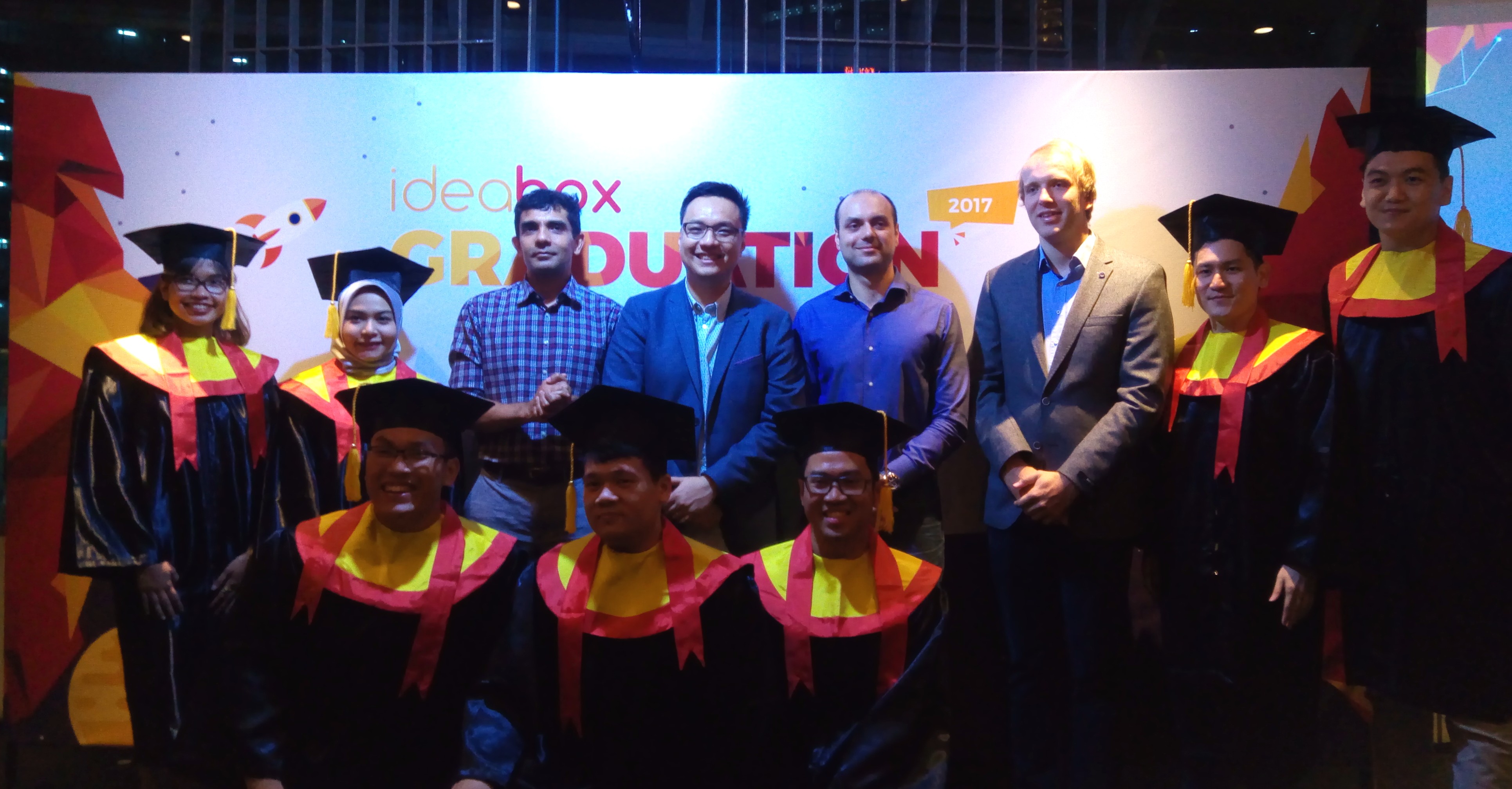 "Wisuda" Ideabox Batch 4 / DailySocial