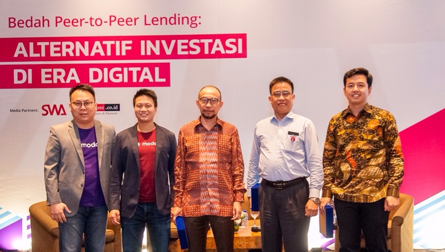 dari kiri ke kanan): Stefanus Warsito, Chief Risk Officer Modalku; Reynold Wijaya, Co-Founder dan CEO Modalku; Dr. Muhammad Chatib Basri, S.E., M.Ec selaku Menteri Keuangan Indonesia 2013 – 2014 dan Pakar Ekonomi; Dr. Hendrikus Passagi selaku Direktur Pengaturan, Perizinan, dan Pengawasan Fintech OJK; Pamitra Wineka, MSc selaku Chairman & Co-Founder TaniHub-TaniFund / Modalku