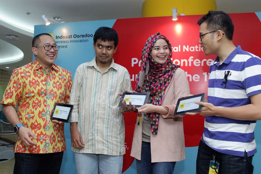 CEO Indosat Ooredoo, Alexander Rusli (kiri) saat peluncuran IWIC 2017