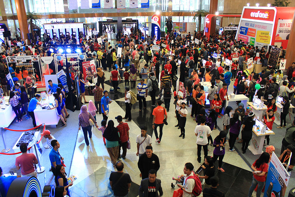 Kemeriahan BRI Indocomtech 2016 / APKOMINDO
