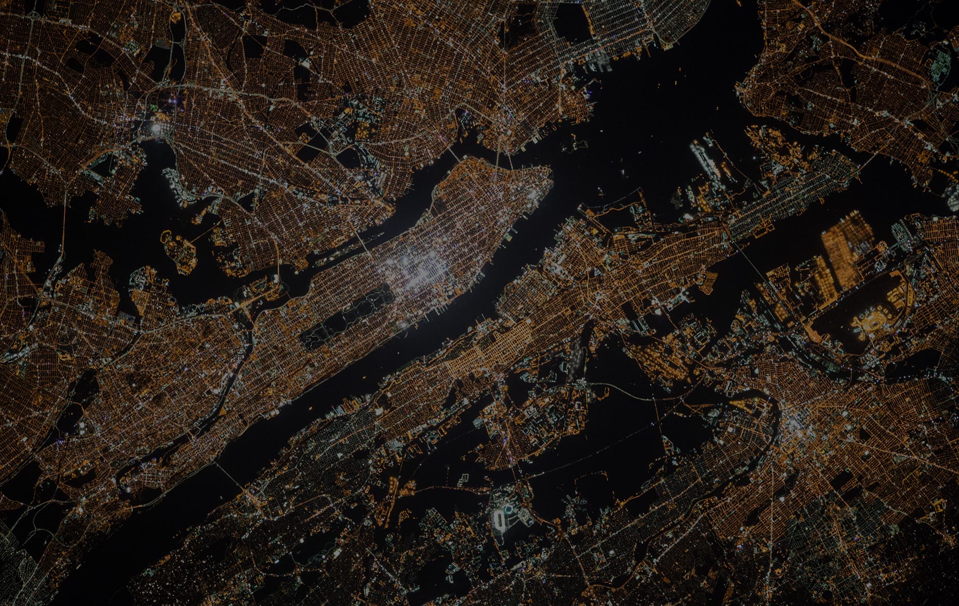 This kind of image can be obtained by renting space in satellites through Loft Orbital