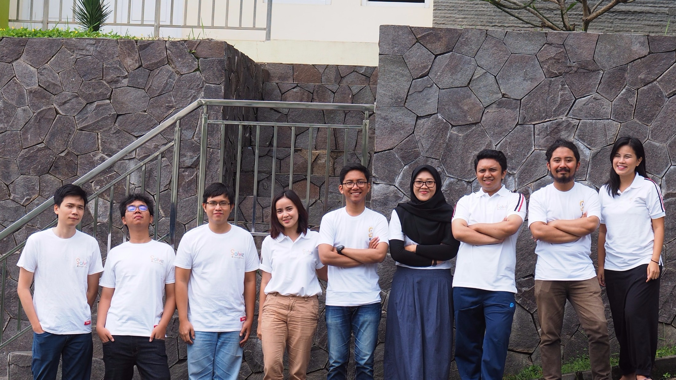 Tim Solve Education di Indonesia / Solve Education
