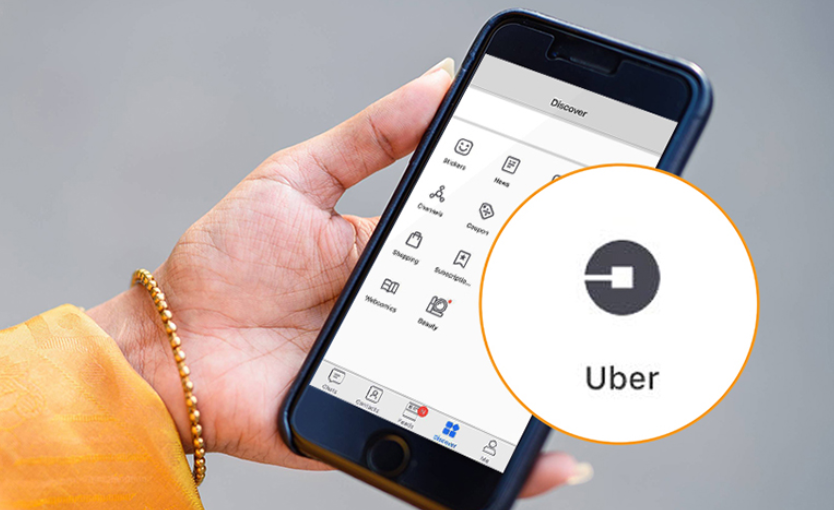 Layanan Uber kini bisa dipesan langsung melalui aplikasi BBM / Uber