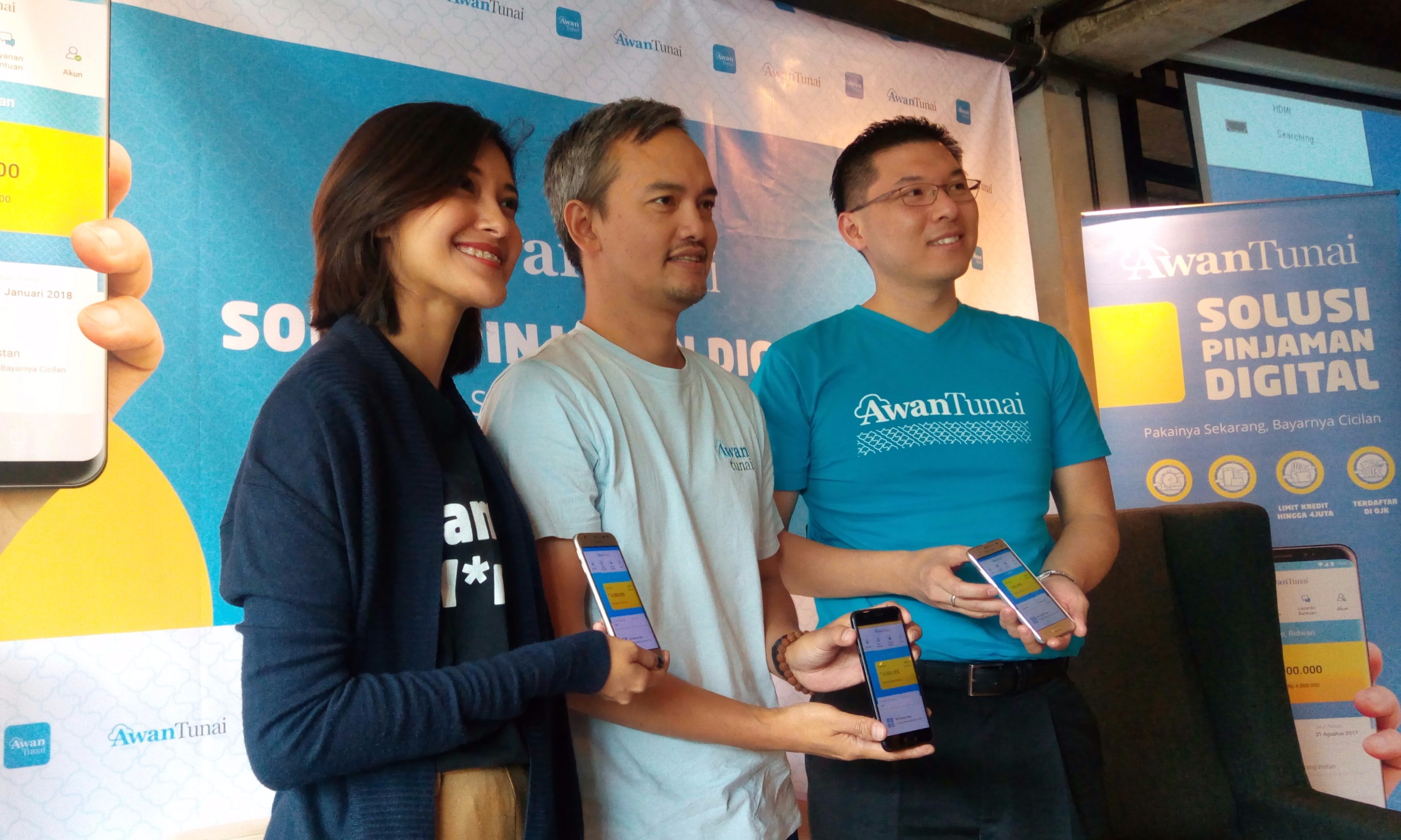 Windy Natriavi (AwanTunai's COO); Rama Notowidigdo (AwanTunai's Co-Founder & CTO ); Dino Setiawan (AwanTunai's Founder & CEO) / DailySocial