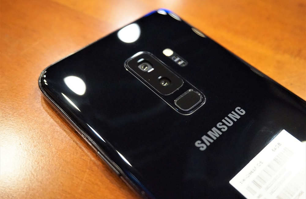 Samsung s9 11. Датчики на Galaxy s9. 3 Поколения самсунгов.