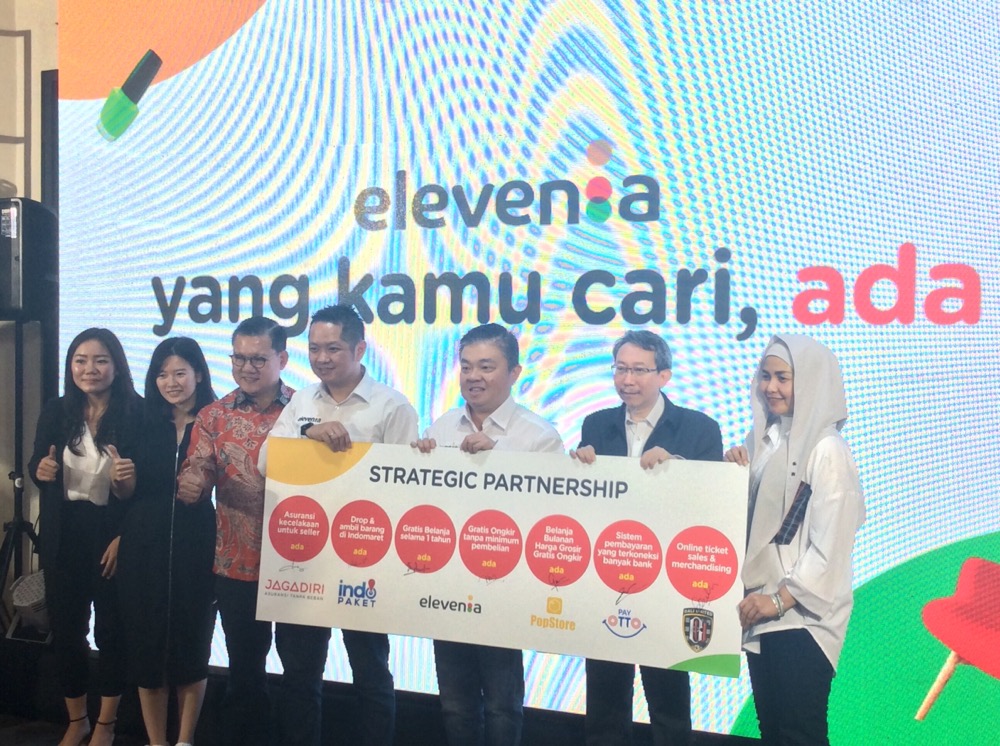 Jajaran manajemen elevenia dan partner saat acara HUT elevenia keempat / DailySocial