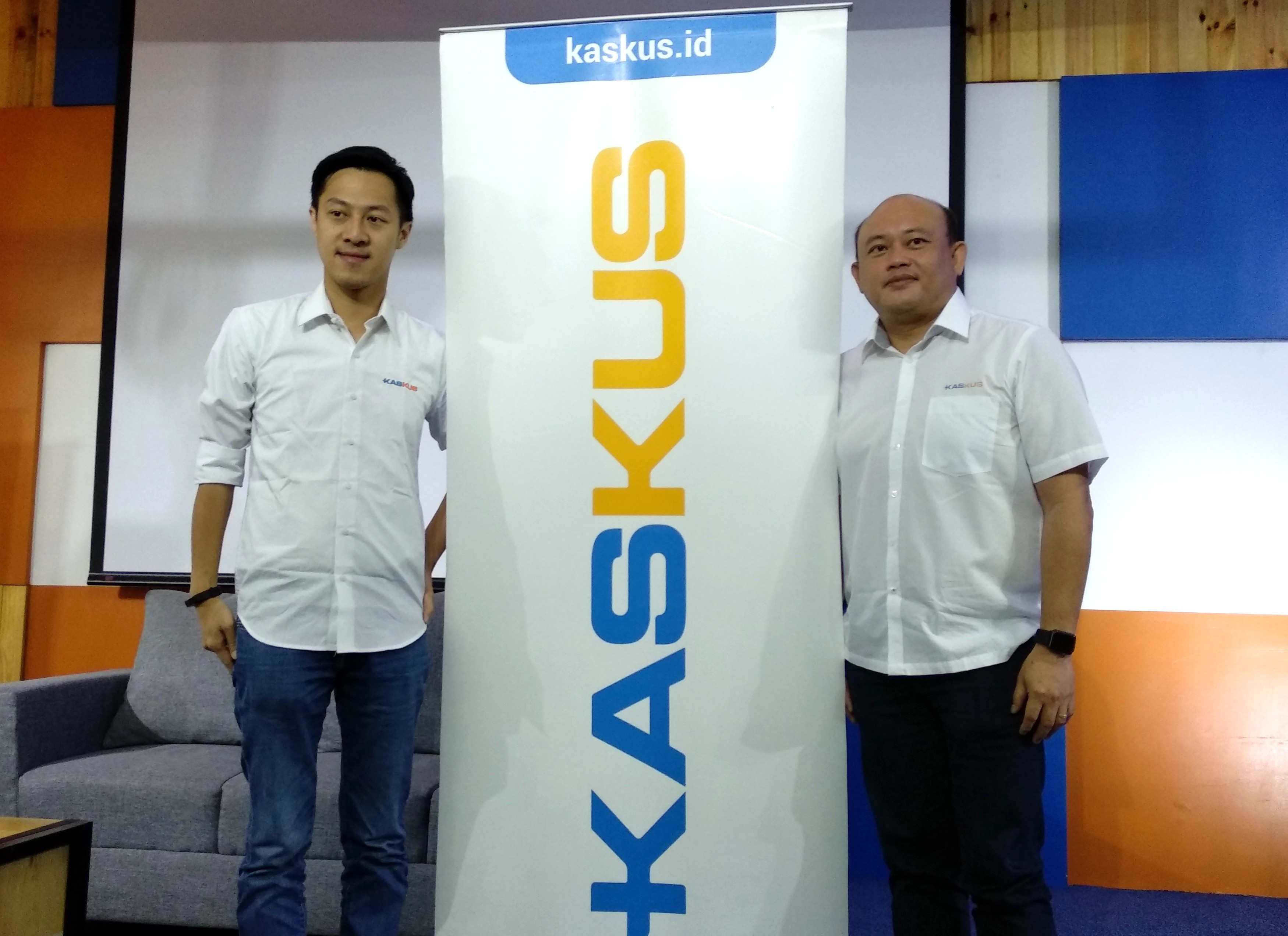 9f ad5f117ea7c073fda5790 Kaskuss Founder Andrew Darwis with Kaskus CEO Edi Taslim