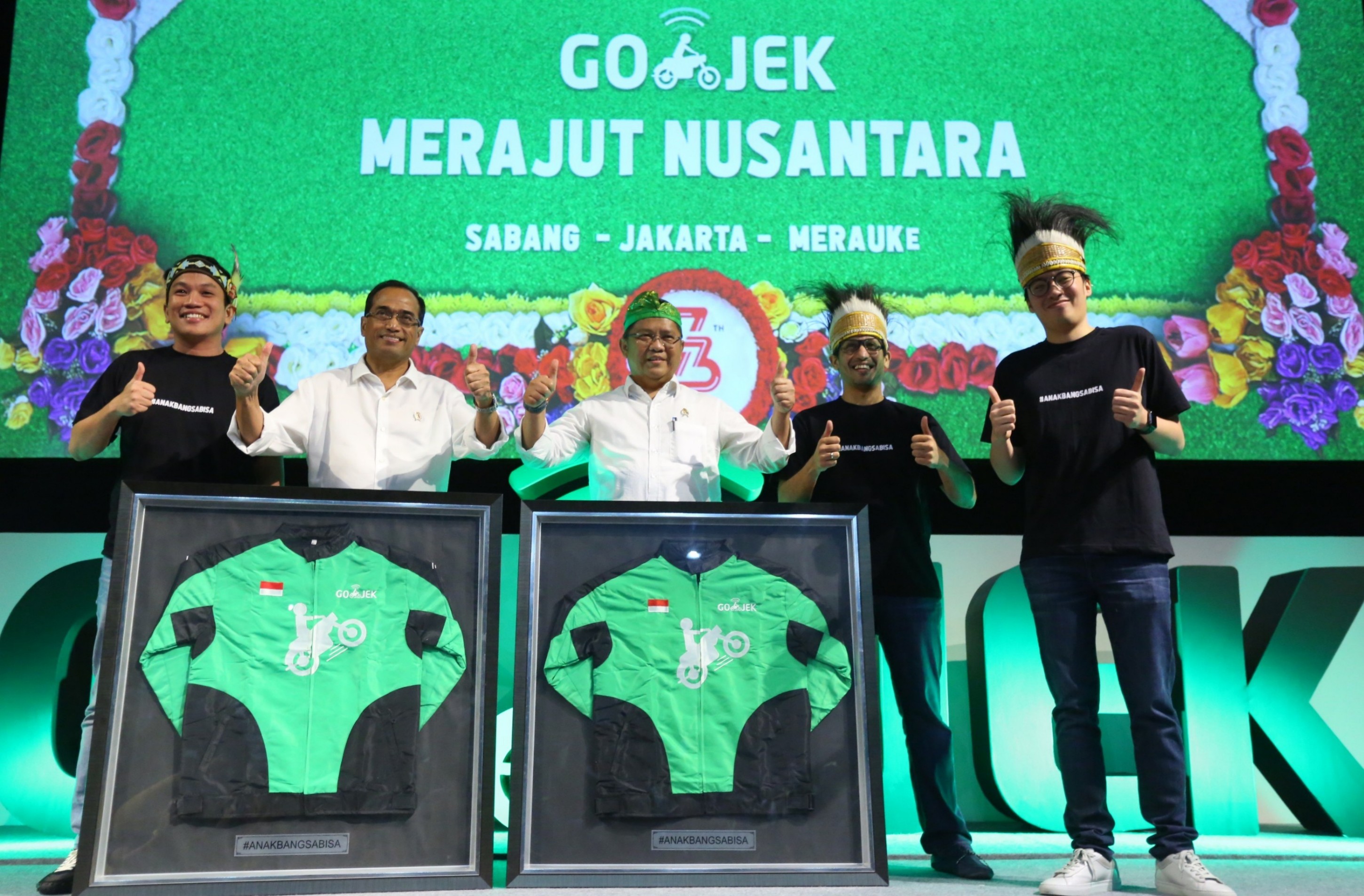 Peresmian kehadiran Go-Jek di Merauke turut dihadiri Menteri Perhubungan Budi Karya dan Menkominfo Rudiantara / Go-Jek