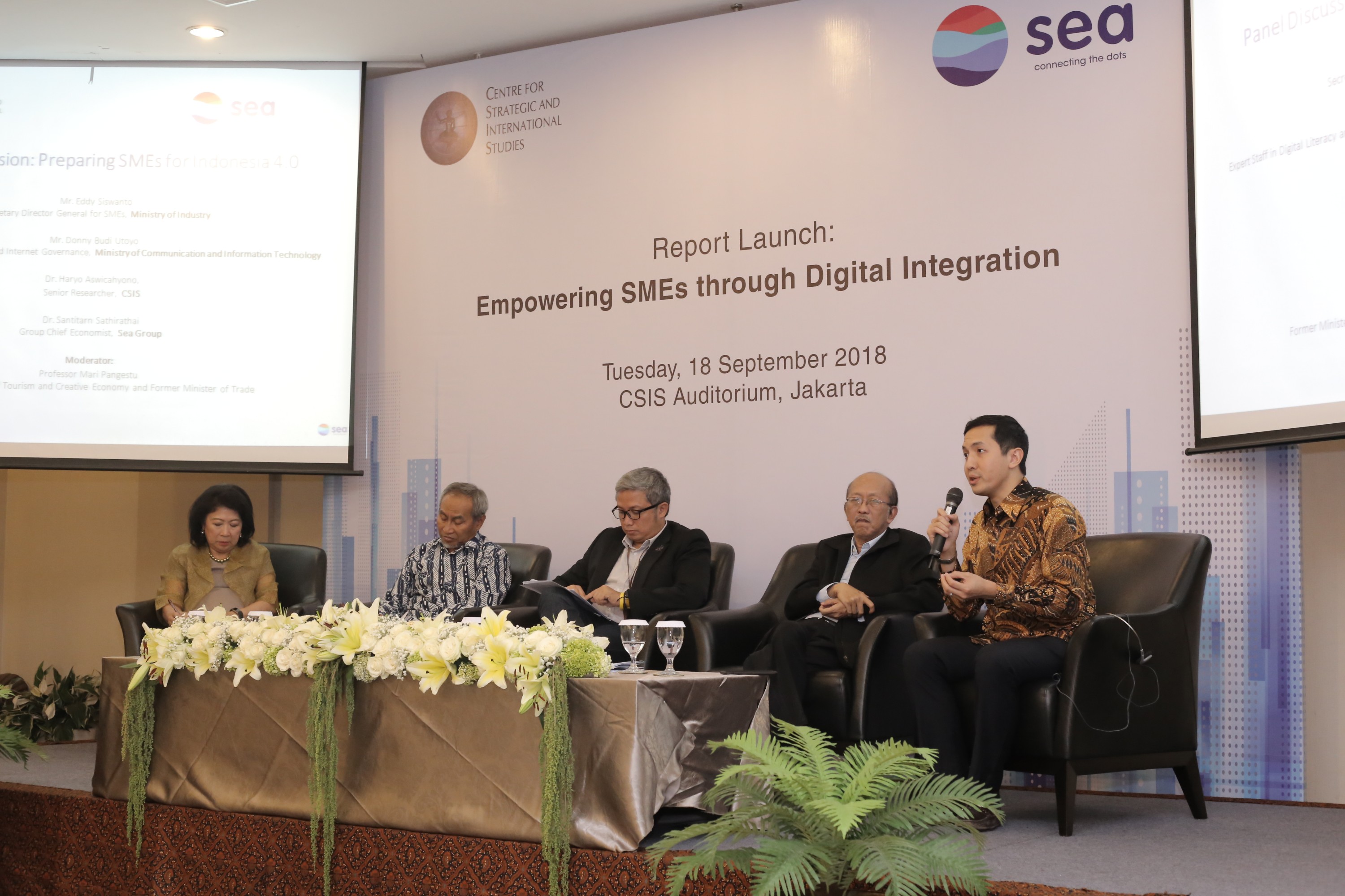 Diskusi panel yang dihadiri berbagai narasumber setelah pemaparan hasil laporan Bain & Company / CSIS