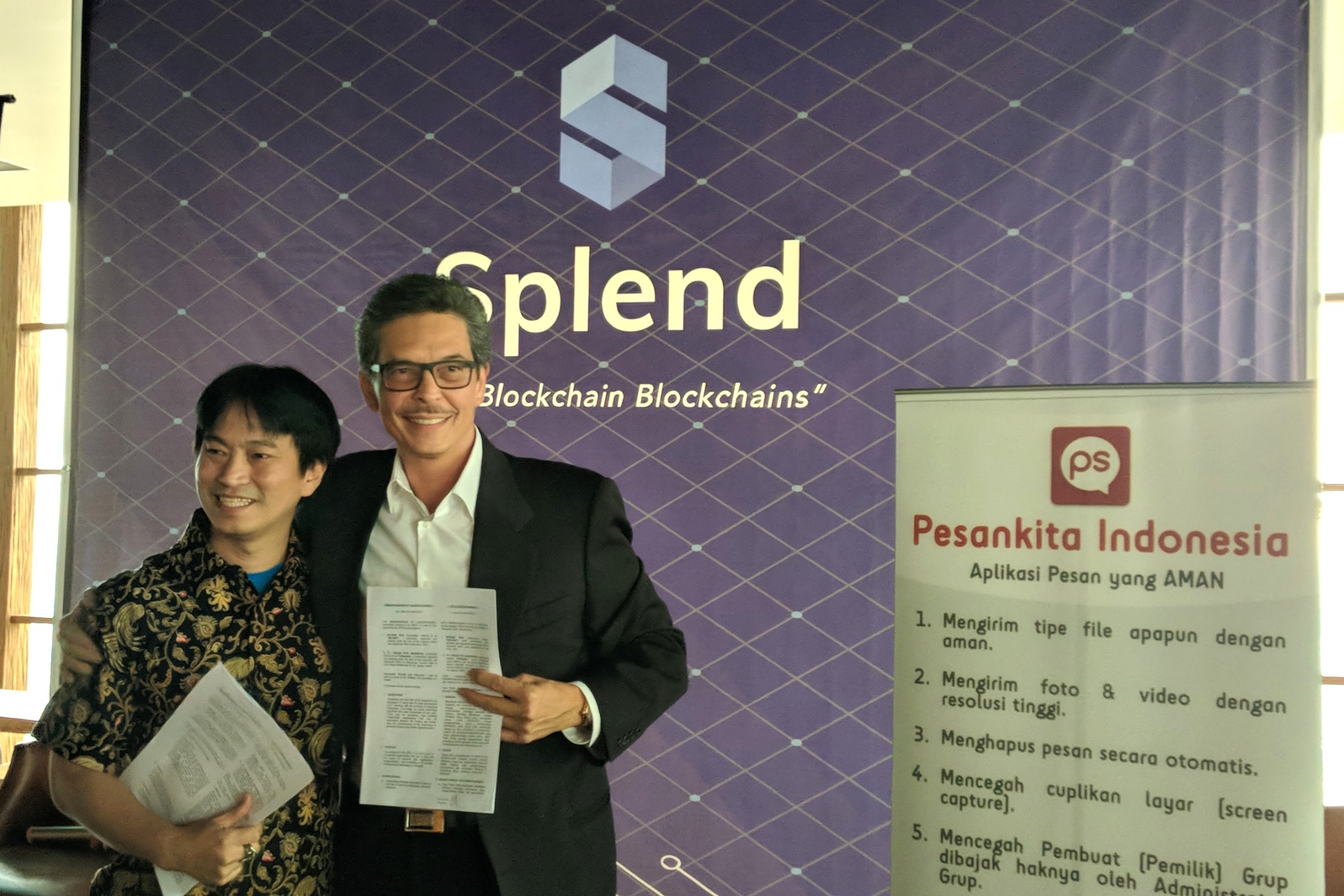 CEO XecureIT Gildas Deograt Lumy dan CEO Splend Rick Bleszynski / DailySocial
