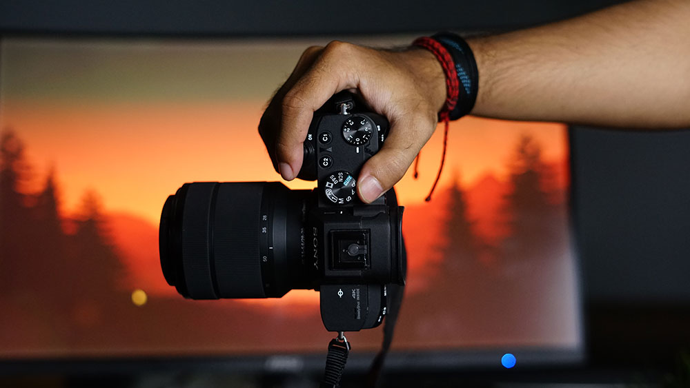 Hybrid.co.id | [Review] Sony Alpha A7 III: Kamera Mirrorless Full Frame  Serbaguna