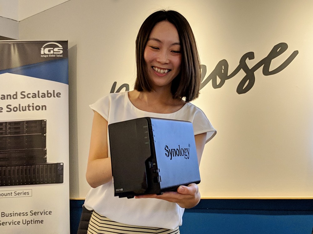 Synology - Feat