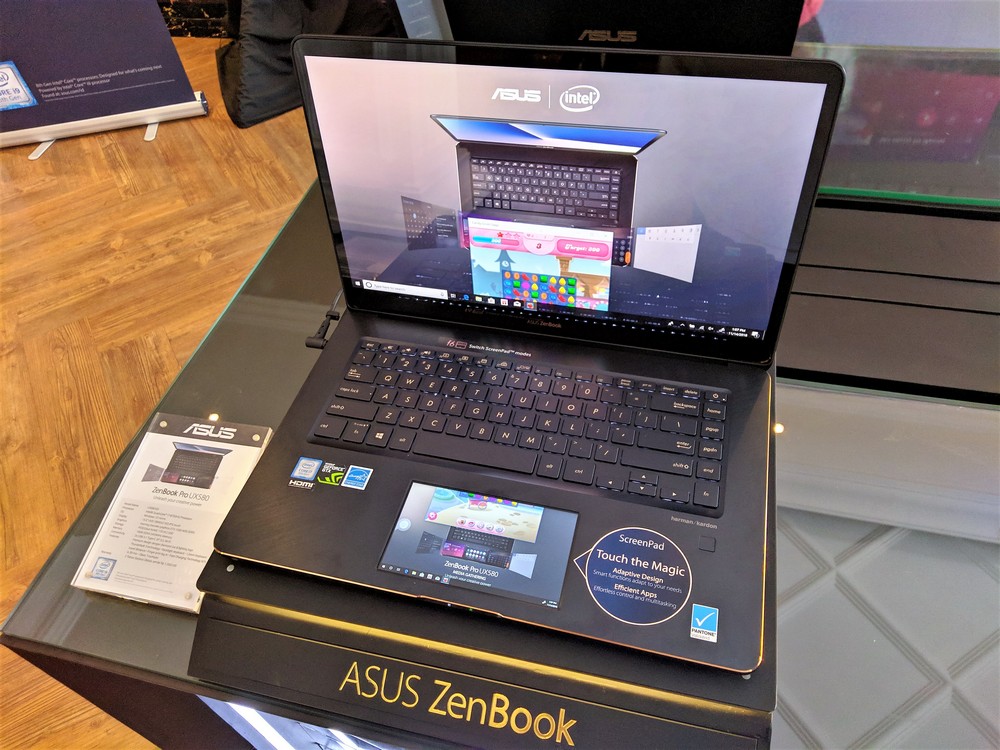 ASUS Zenbook 15 UX580 Diluncurkan: Touchpad Layar Pertama 