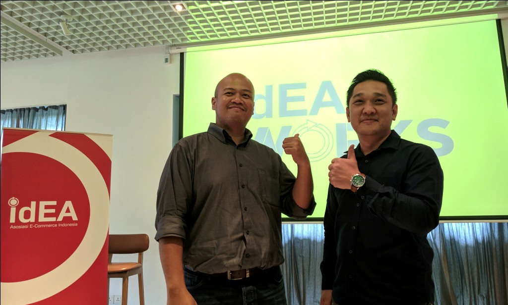 Ketua Umum idEA Ignatius Untung dan Ketua Bidang Human Capital Development idEA Sofian Lusa / DailySocial