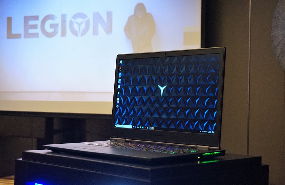 Laptop gaming Lenovo Legion Y740. for SEO
