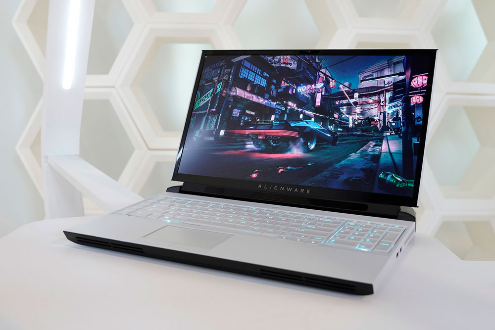 Alienware Area 51m / Dell