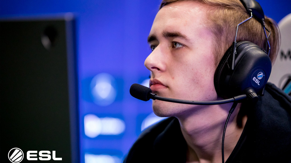 Gaming gladiators dota 2. CCNC Dota 2 игрок. Quinn дота. Quinn Quincy Crew. Quin дота 2.