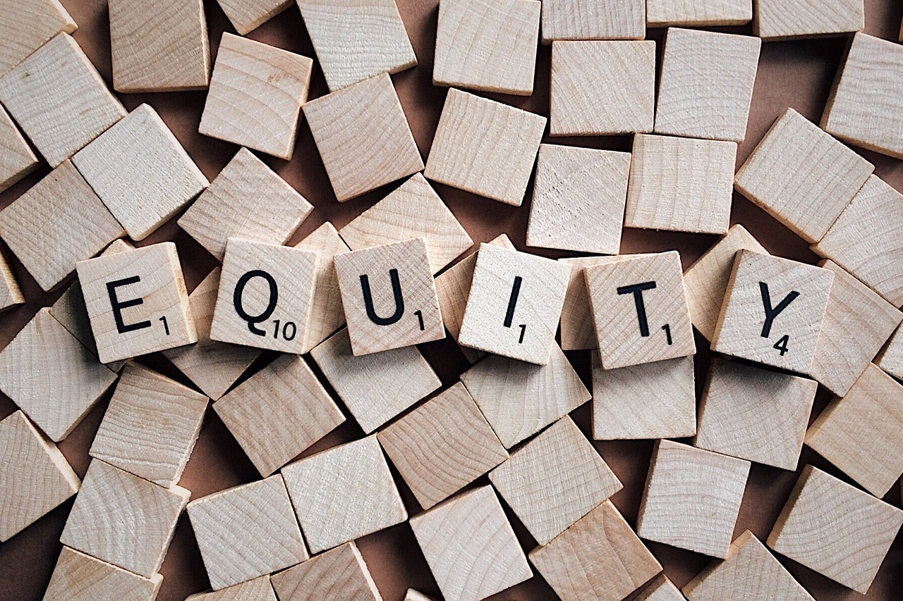 Skema equity crowdfunding mungkinkan masyarakat luas bertindak sebagai investor / Pixabay