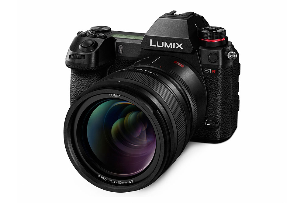 Panasonic Lumix S1R / Panasonic