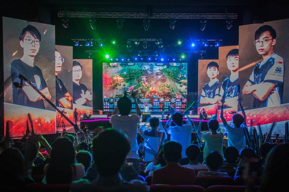 Do SEMC capable to repeat the victory in Vainglory Worlds 2017 that breaks the record of Twitch spectators. Source: redbull.com