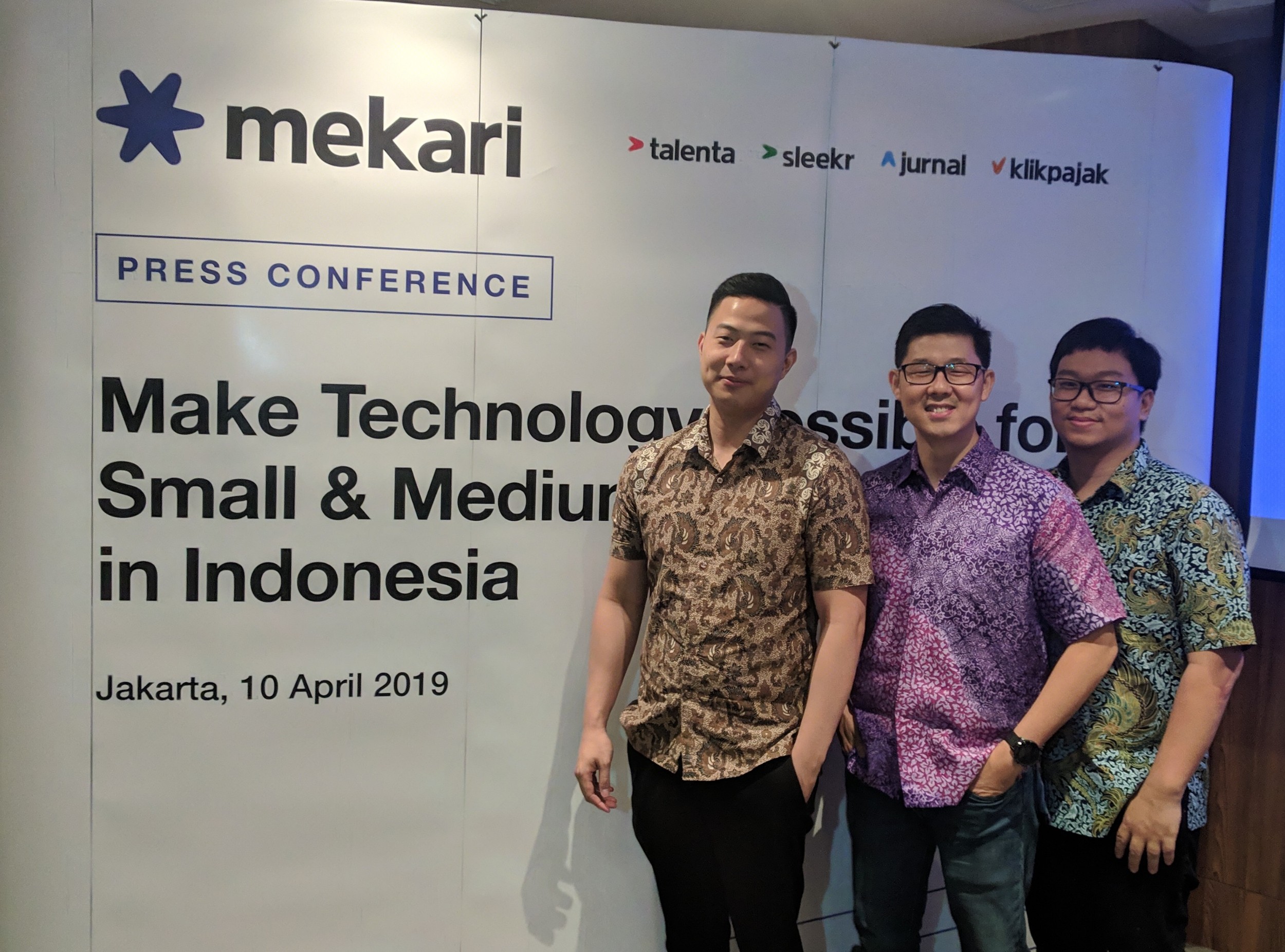 (ki-ka) COO Mekari Anthony Kosasih, CEO Mekari Suwandi Soh, dan CPO Mekari Daniel Witono / DailySocial