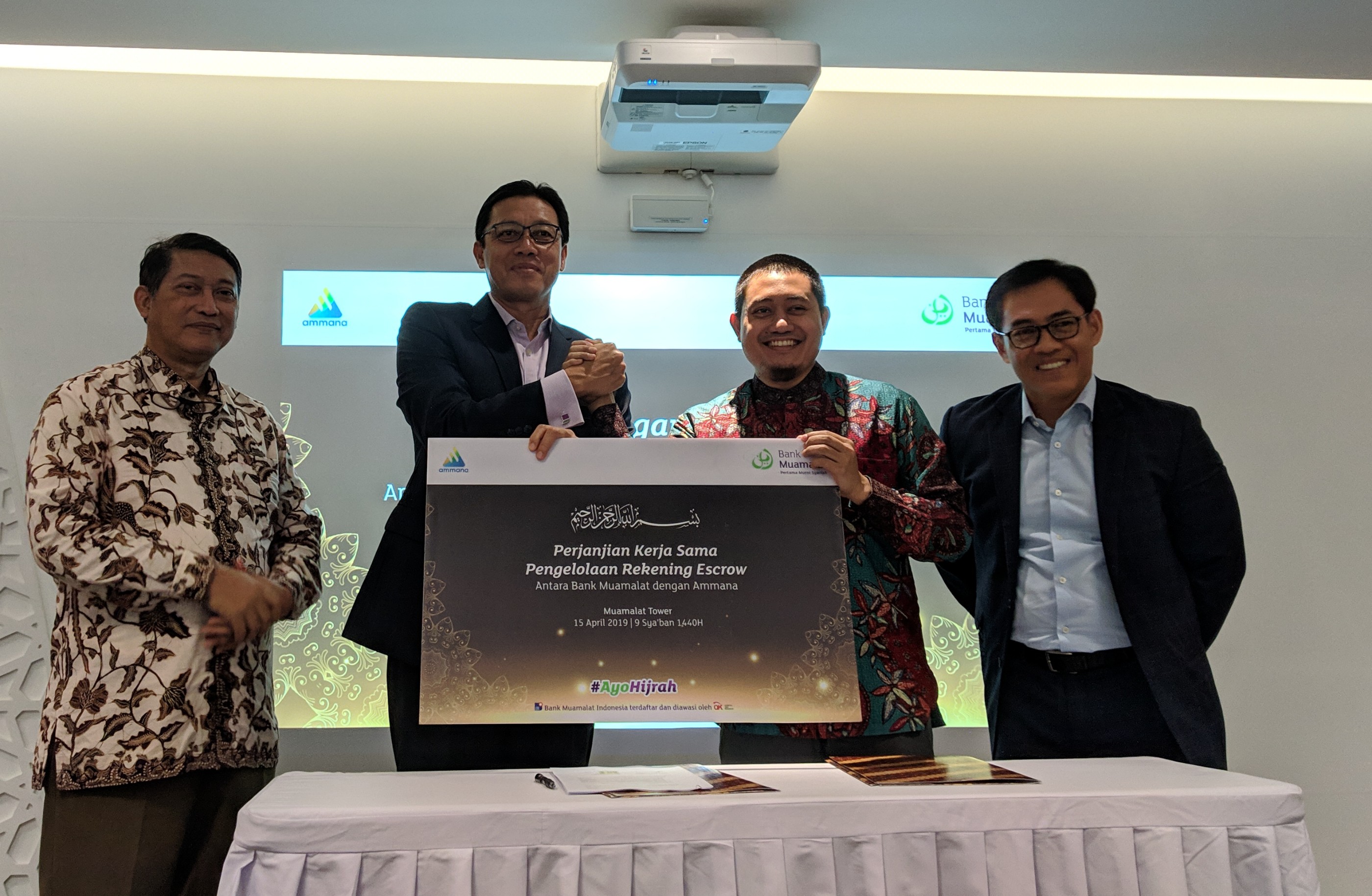 Penandatanganan MoU antara Bank Muamalat dengan Ammana / DailySocial