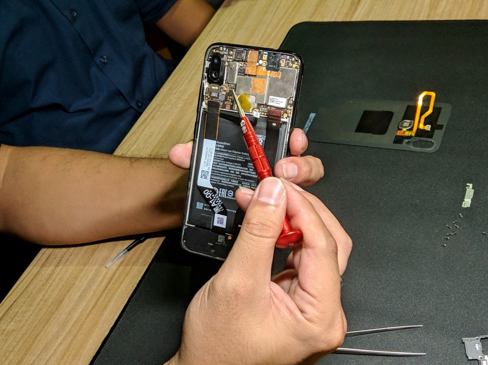 Teardown RN7 - Auf