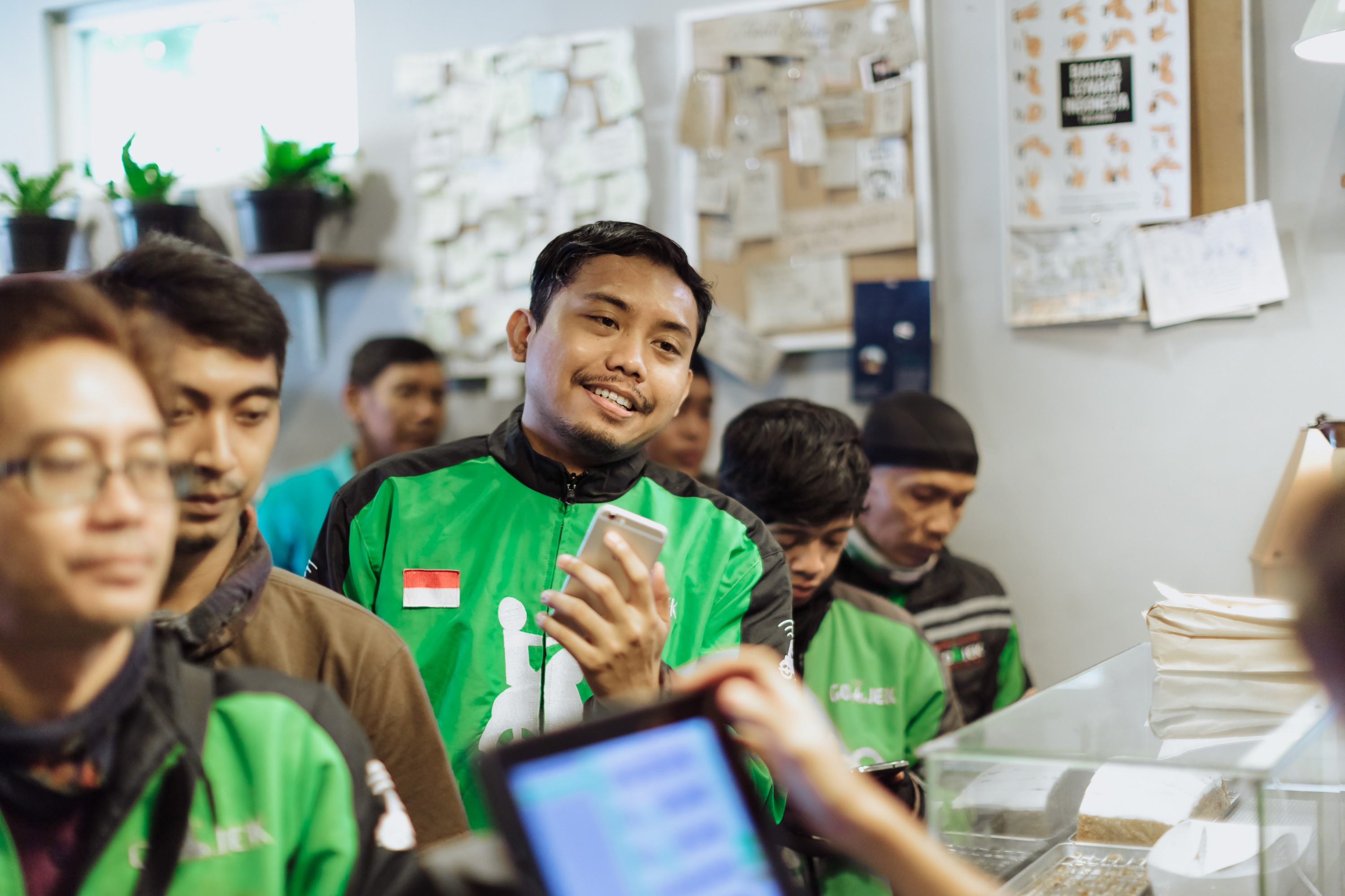 The partnership between Gojek and DBS started from the expansion debut in Singapore