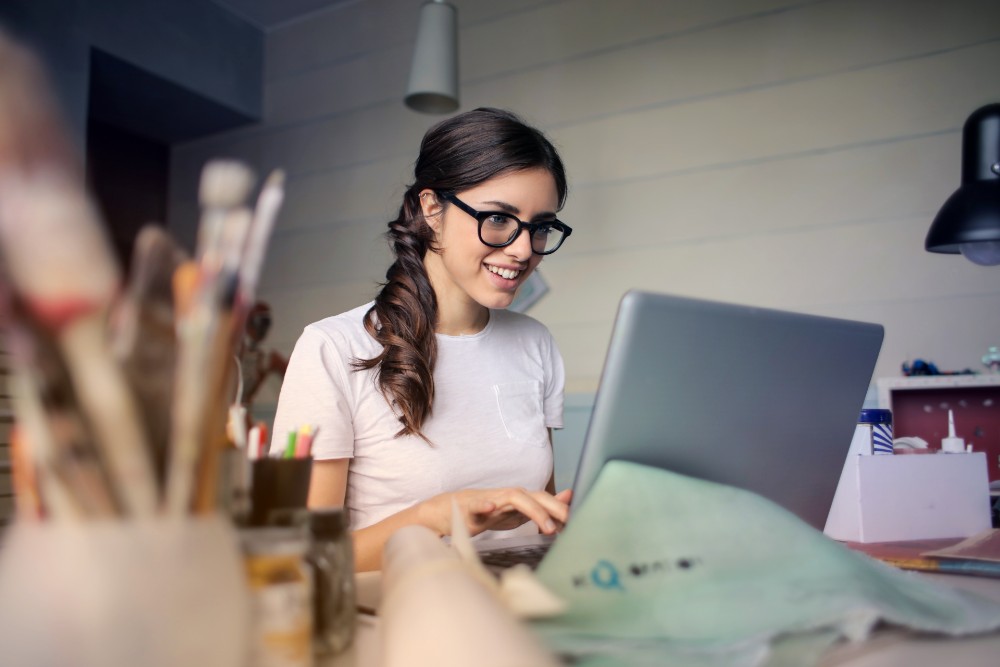 Fokus Raena cetak lebih banyak entrepreneur media sosial / Pexels