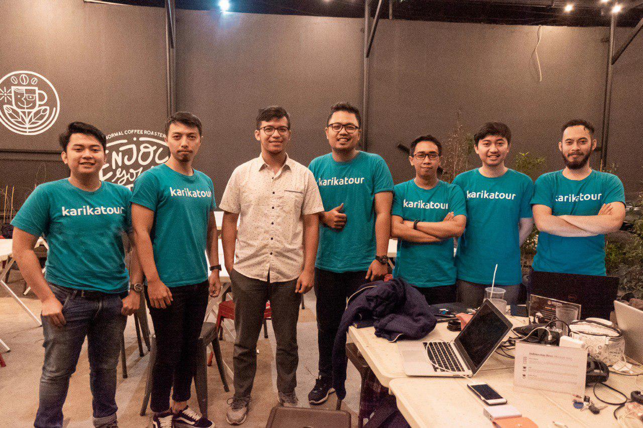 Tim pengembang Karikatour / Karikatour