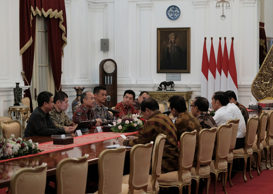 Pertemuan Chairman dan CEO Softbank Masayoshi Son bersama Presiden Joko Widodo di Istana Merdeka / Grab