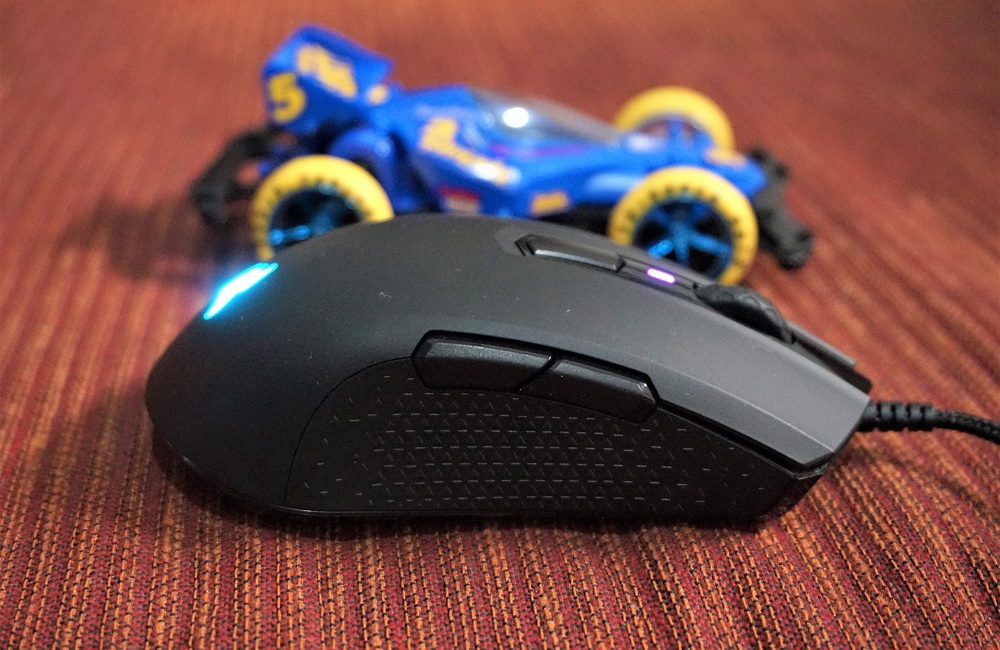 Mouse gaming Corsair M55 RGB Pro. for SEO