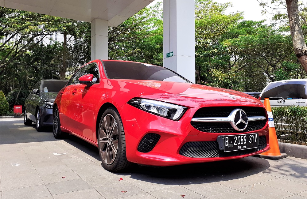Mercedes-Benz A200.