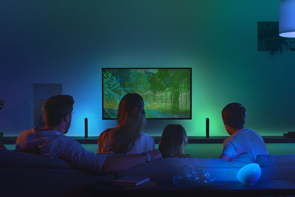 Philips Hue Play HDMI Sync Box / Signify