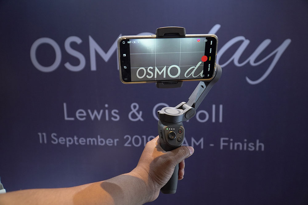 Gimbal Smartphone DJI Osmo Mobile 3 Resmi Hadir di