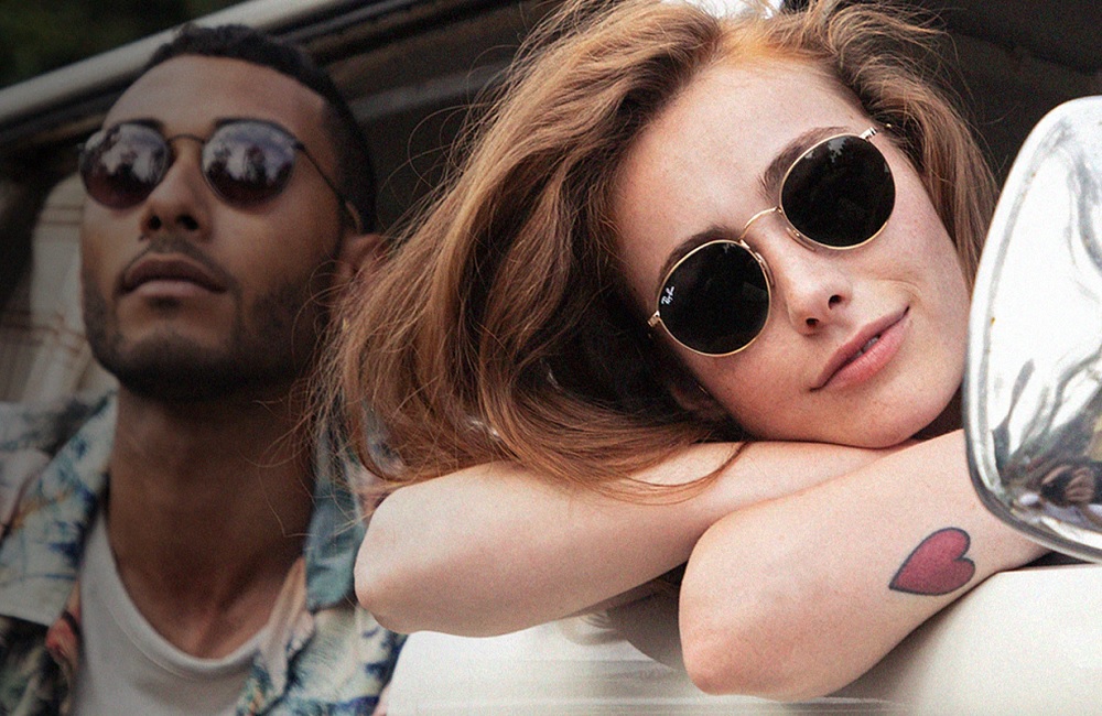 Ray-Ban Round.
