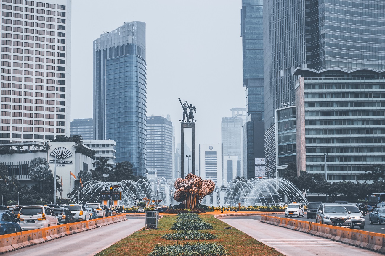 Sebagian besar masih terpusat di kawasan metro / Photo by ekoherwantoro on Unsplash